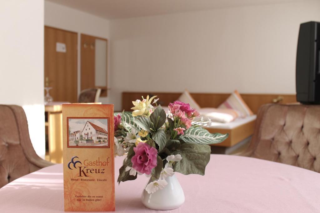 Gasthof Kreuz Hotel Хайтерсхайм Екстериор снимка