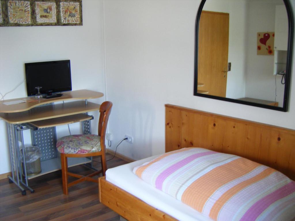Gasthof Kreuz Hotel Хайтерсхайм Екстериор снимка