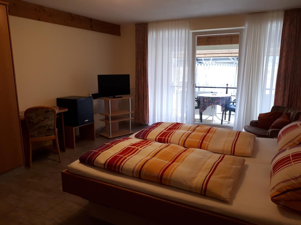 Gasthof Kreuz Hotel Хайтерсхайм Екстериор снимка